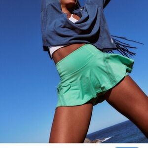 FREE PEOPLE MOVEMENT SKORT